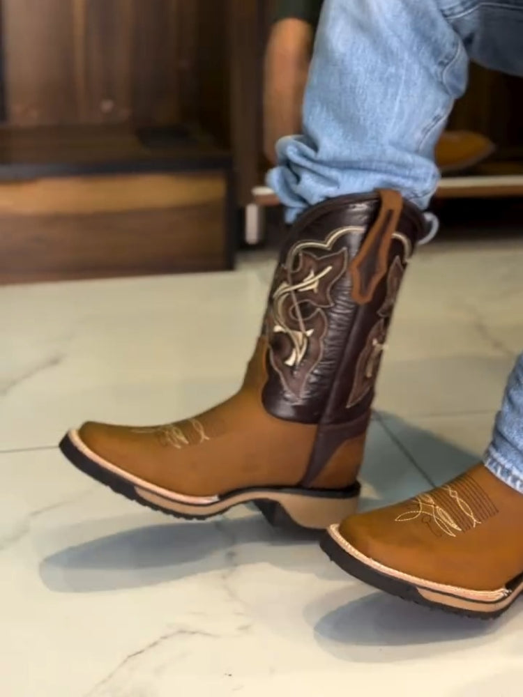 Brown Western Boots With Embroidered Shaft