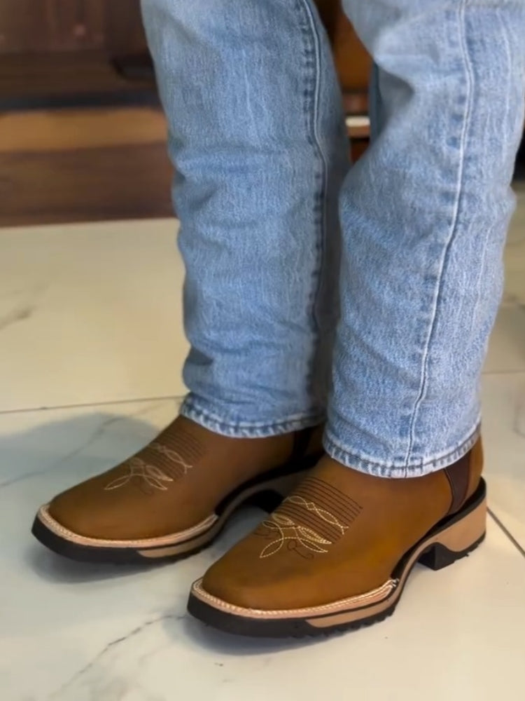 Brown Western Boots With Embroidered Shaft