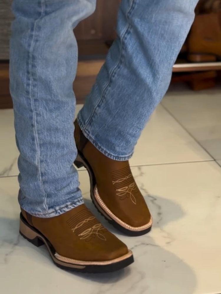 Brown Western Boots With Embroidered Shaft
